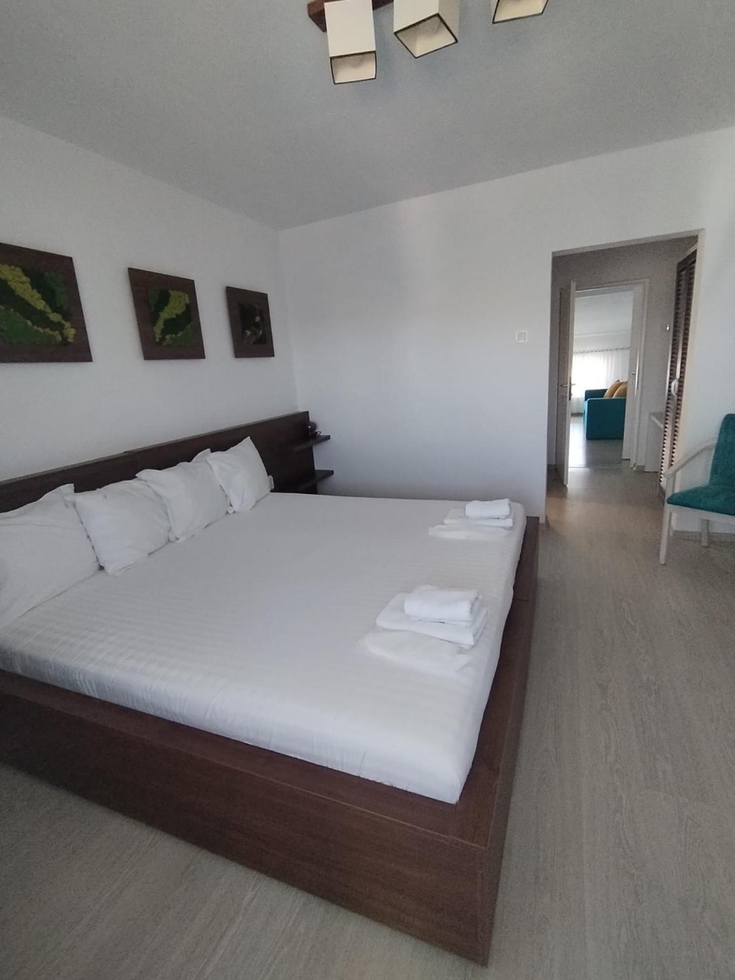 Pensiunea Prigoria Hotel Murighiol Buitenkant foto