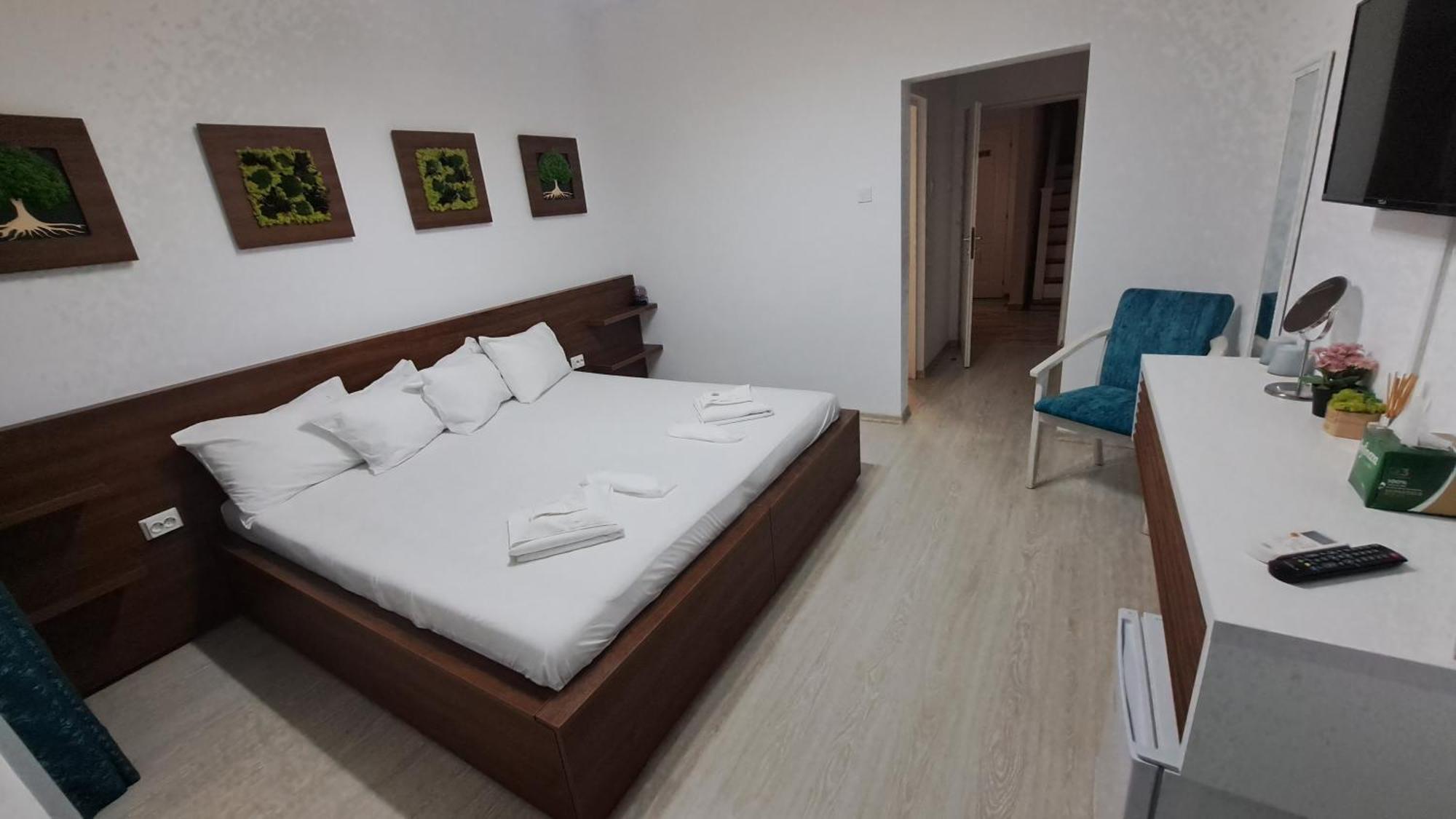 Pensiunea Prigoria Hotel Murighiol Buitenkant foto